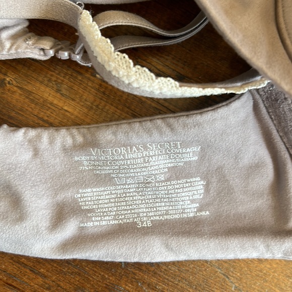 Victoria’s Secret Bra. - Picture 2 of 2